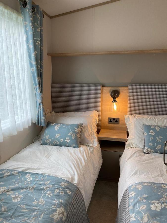 Lake District Prestige Caravan, 3 Bedrooms, Sleeps 8 On Haven Holiday Park Flookburgh Zewnętrze zdjęcie
