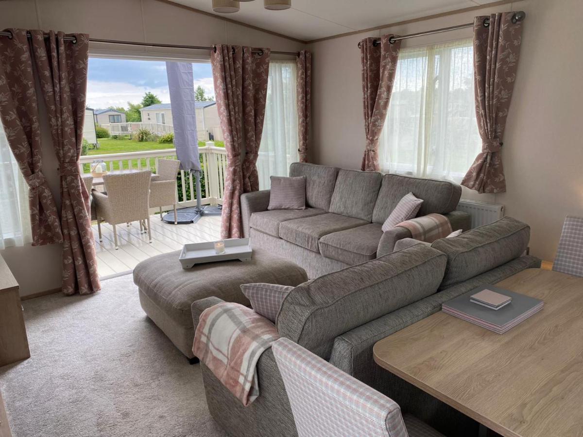 Lake District Prestige Caravan, 3 Bedrooms, Sleeps 8 On Haven Holiday Park Flookburgh Zewnętrze zdjęcie