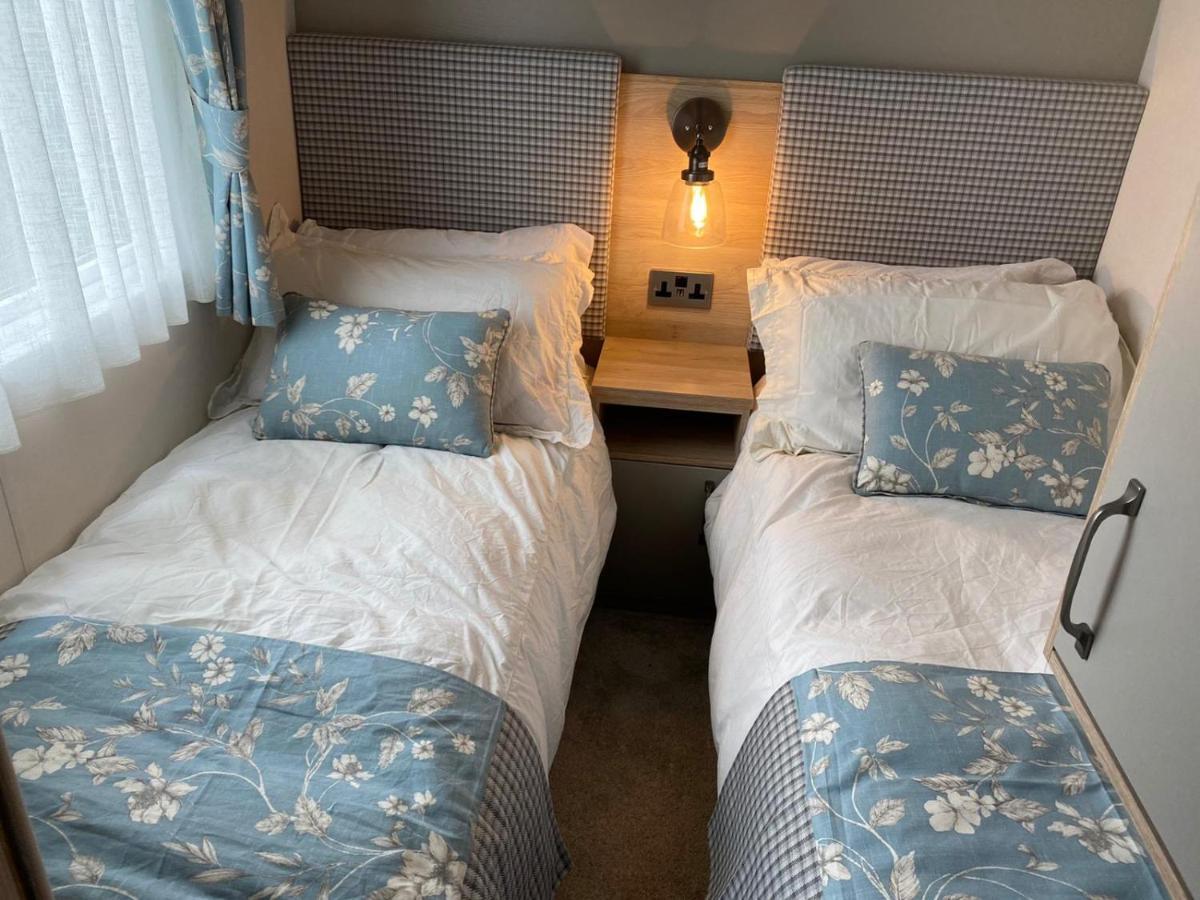 Lake District Prestige Caravan, 3 Bedrooms, Sleeps 8 On Haven Holiday Park Flookburgh Zewnętrze zdjęcie